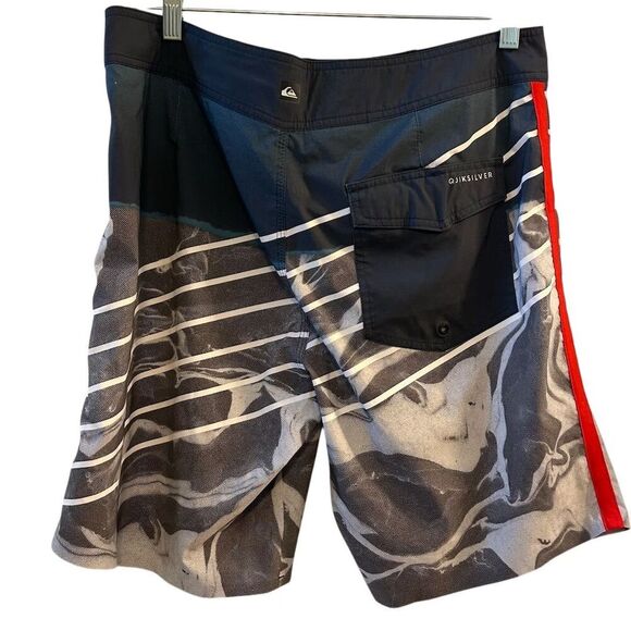 Quiksilver Men's Highline Lava Slash Boardshorts Blue Size 32 - Picture 3 of 16
